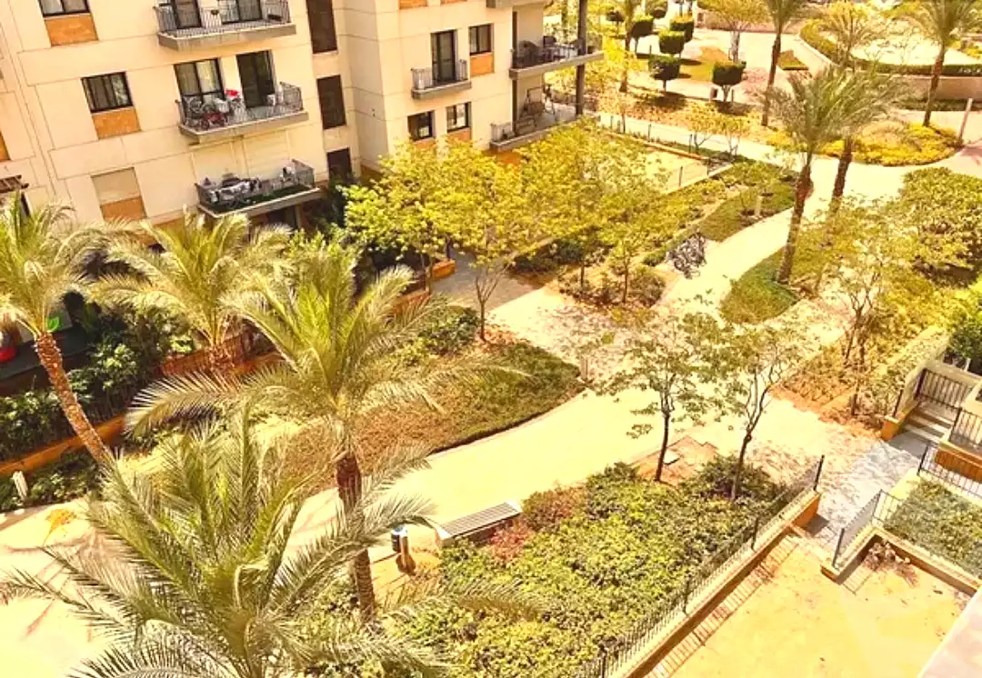 https://aqarmap.com.eg/ar/listing/7040249-for-sale-cairo-new-cairo-compounds-eastown-spectrum-eastown-compound