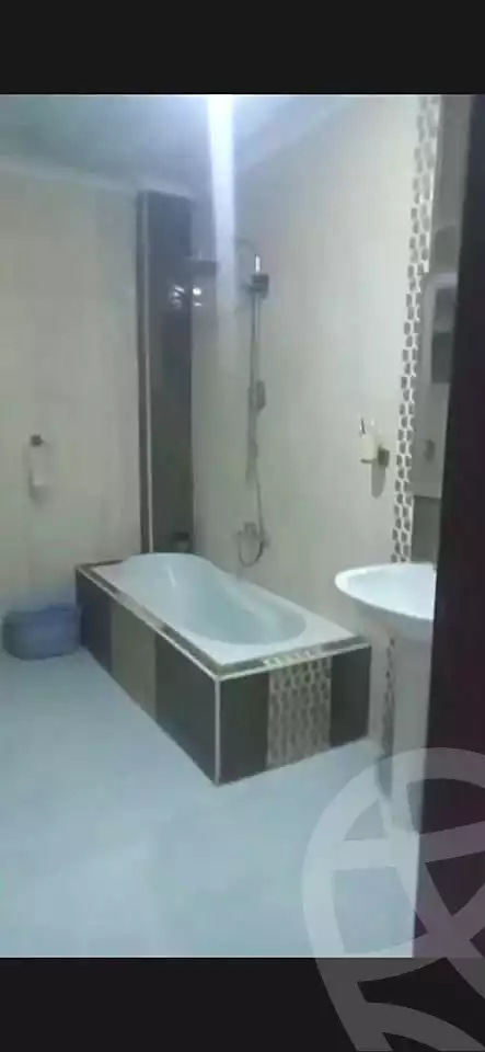 https://aqarmap.com.eg/ar/listing/7040460-for-sale-cairo-ain-shams-jsr-lswys-kamal-hegab-st