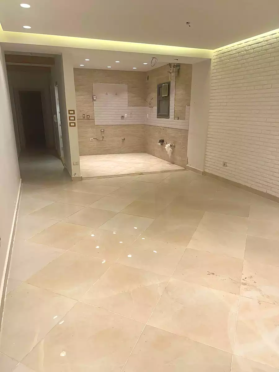 https://aqarmap.com.eg/ar/listing/7040838-for-sale-cairo-new-cairo-compounds-el-deyar-mokhabarat
