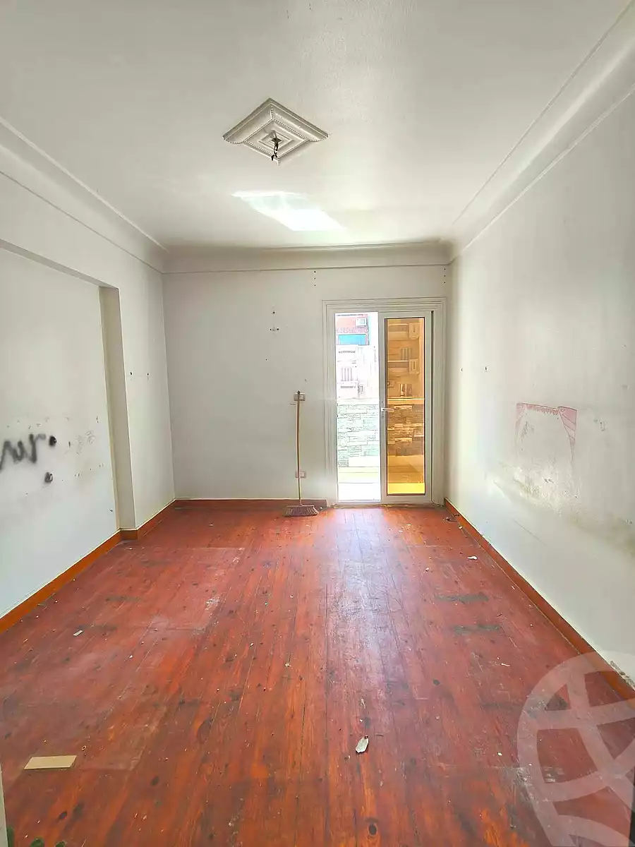 https://aqarmap.com.eg/ar/listing/7040968-for-sale-alexandria-miami-iskandar-ibrahim-st