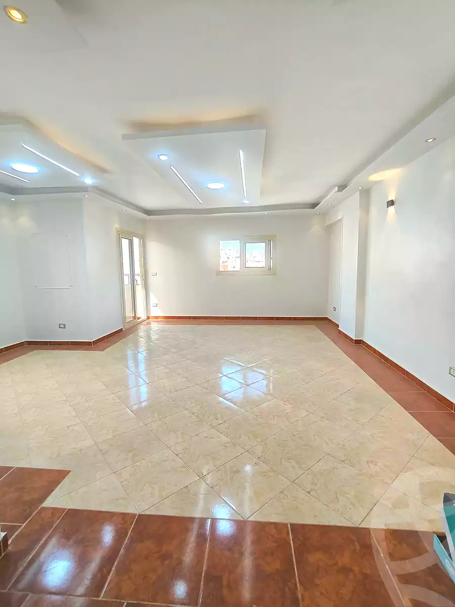 https://aqarmap.com.eg/ar/listing/7041045-for-sale-alexandria-miami-mahmoud-el-isawy-st