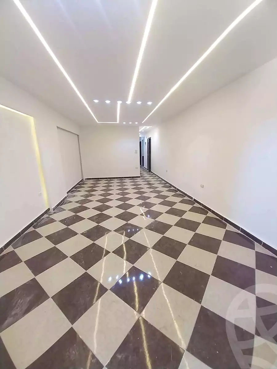 https://aqarmap.com.eg/ar/listing/7041067-for-sale-alexandria-miami-kaad-assrab-al-bhar-st