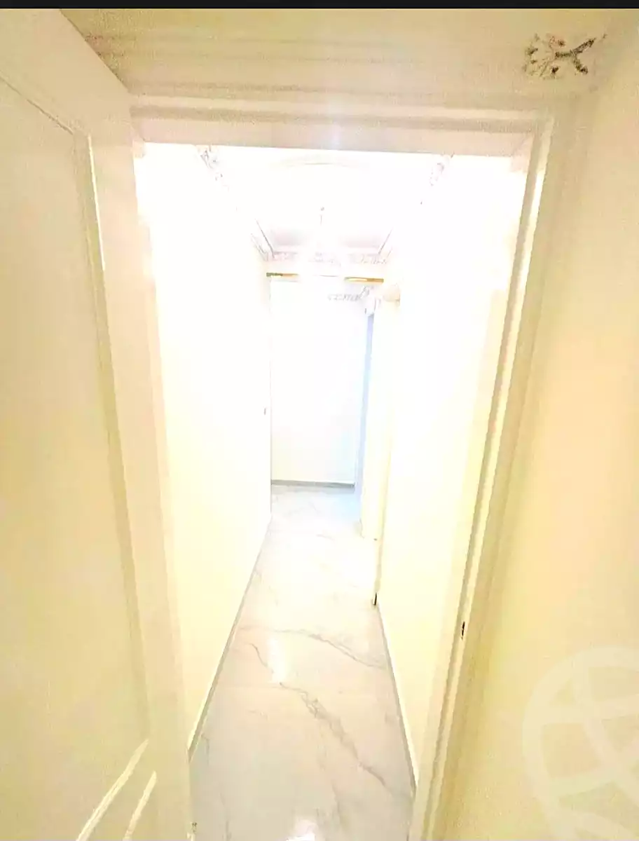 https://aqarmap.com.eg/ar/listing/7041380-for-sale-alexandria-sydy-bshr-sydy-bshr-bhry-khalil-hamada-st