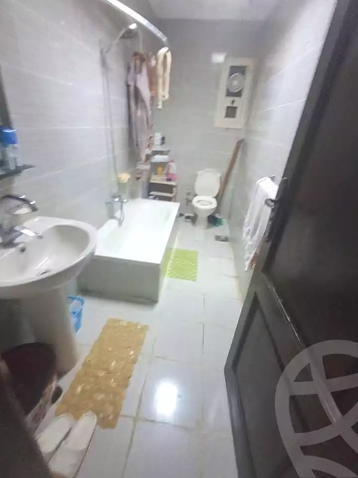 https://aqarmap.com.eg/ar/listing/7041395-for-sale-alexandria-al-agamy-lbytsh-bianchiii-el-arbaeen-st