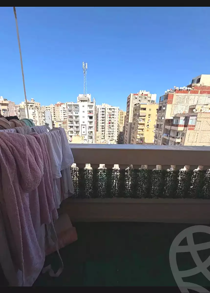 https://aqarmap.com.eg/ar/listing/7041424-for-sale-alexandria-el-asafra-l-sfr-bhry