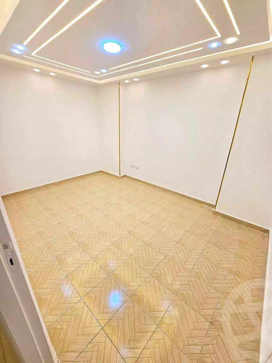 https://aqarmap.com.eg/ar/listing/7041756-for-sale-alexandria-miami