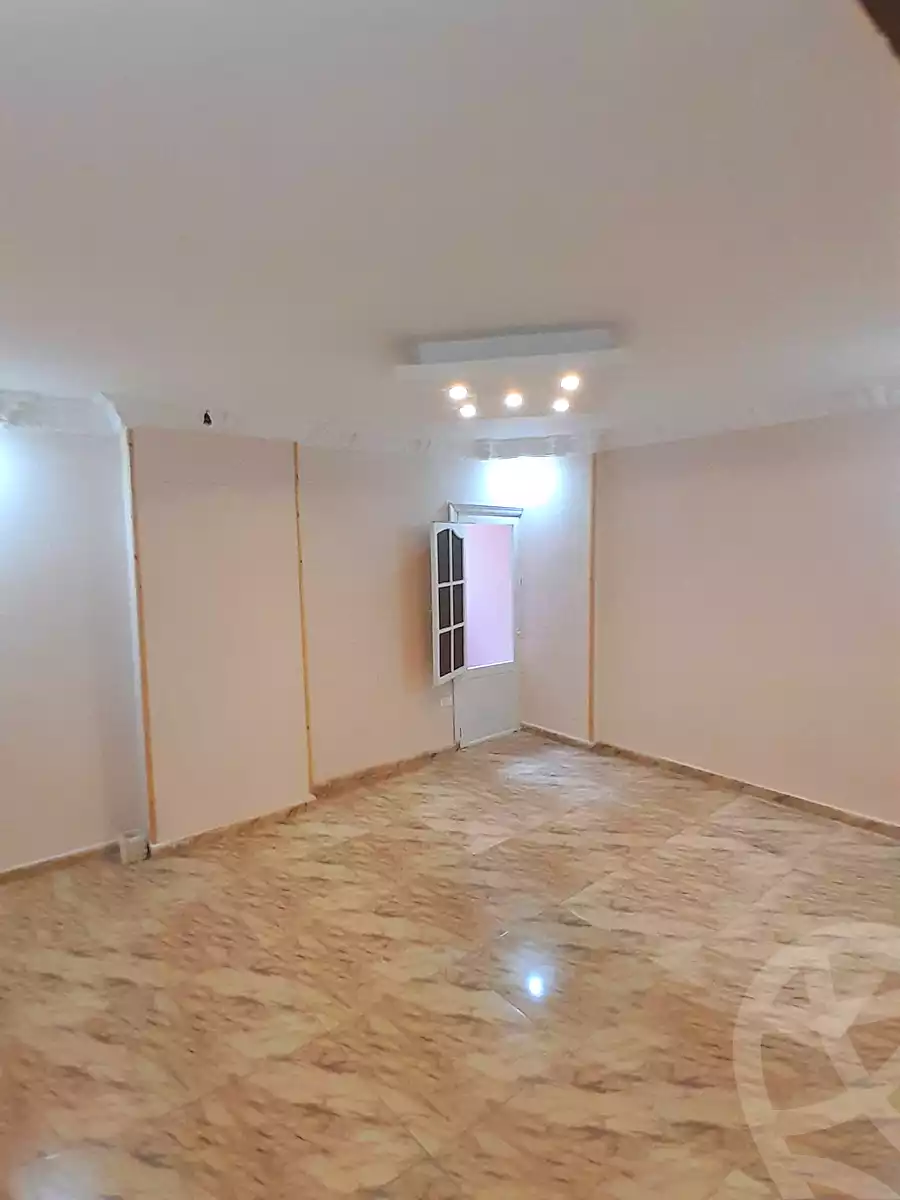 https://aqarmap.com.eg/ar/listing/7042005-for-sale-alexandria-al-agamy-lbytsh-belia-st