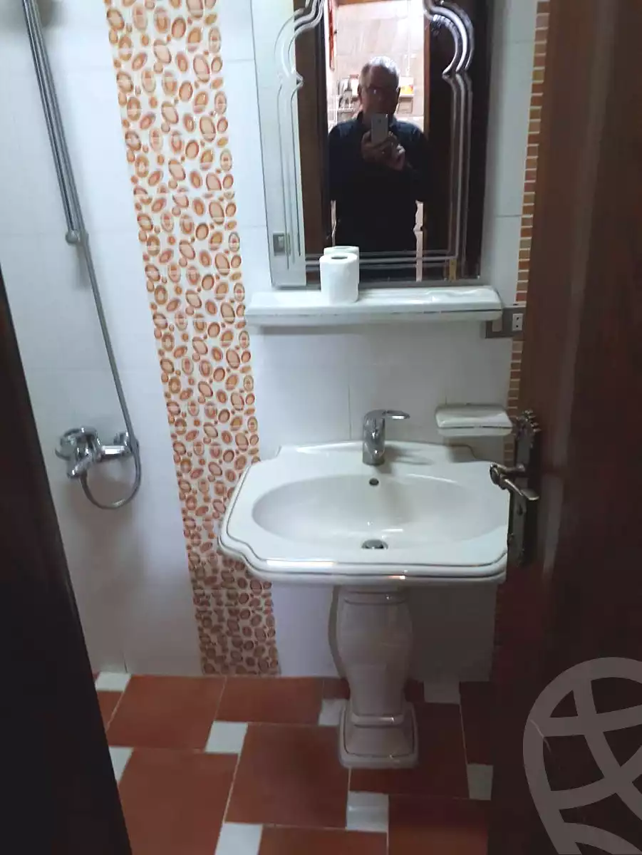 https://aqarmap.com.eg/ar/listing/7042077-for-rent-alexandria-el-asafra-l-sfr-bhry