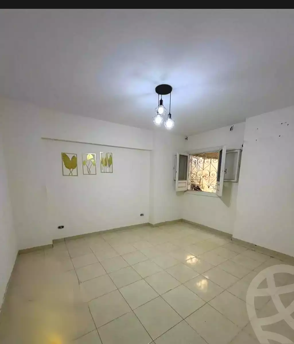 https://aqarmap.com.eg/en/listing/7042071-for-sale-alexandria-camp-cesar-famous-st