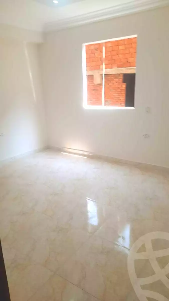 https://aqarmap.com.eg/ar/listing/7042363-for-sale-cairo-helwan-hadayek-helwan-el-eshrein-st