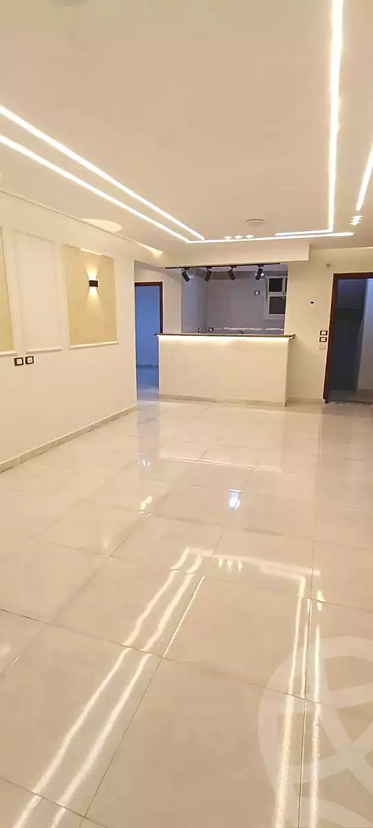https://aqarmap.com.eg/en/listing/7042384-for-sale-cairo-helwan-hadayek-helwan-nile-corniche-st