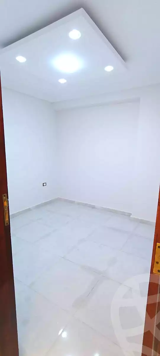https://aqarmap.com.eg/en/listing/7042384-for-sale-cairo-helwan-hadayek-helwan-nile-corniche-st