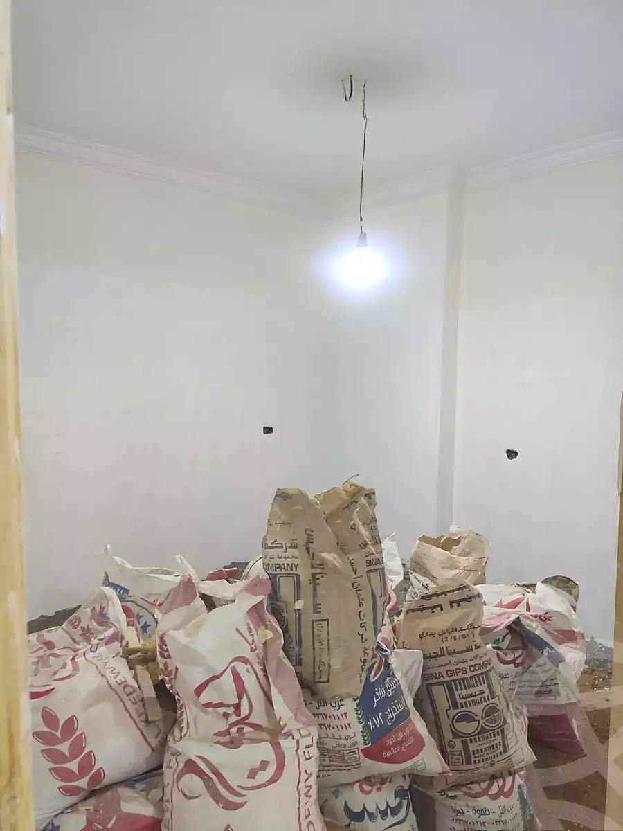 https://aqarmap.com.eg/ar/listing/7042411-for-sale-cairo-helwan-hadayek-helwan-el-eshrein-st