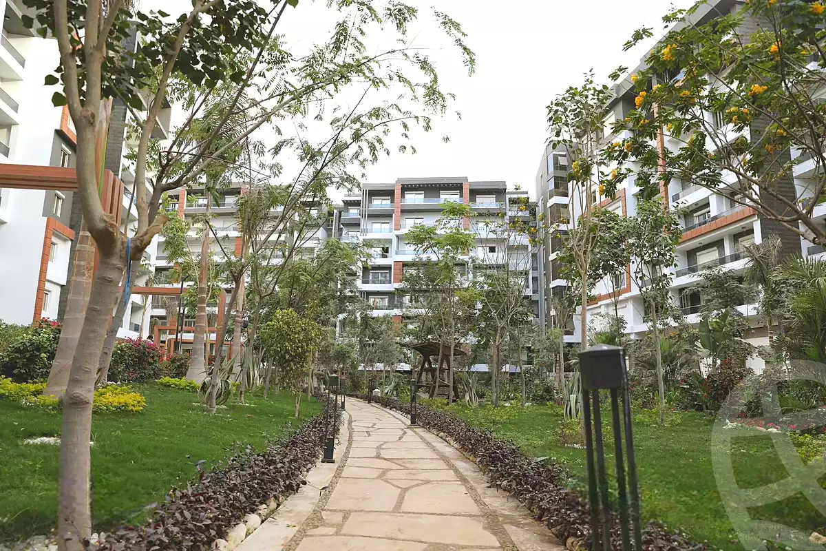 https://aqarmap.com.eg/ar/listing/7043045-for-sale-cairo-new-administrative-capital-r7-la-capitale