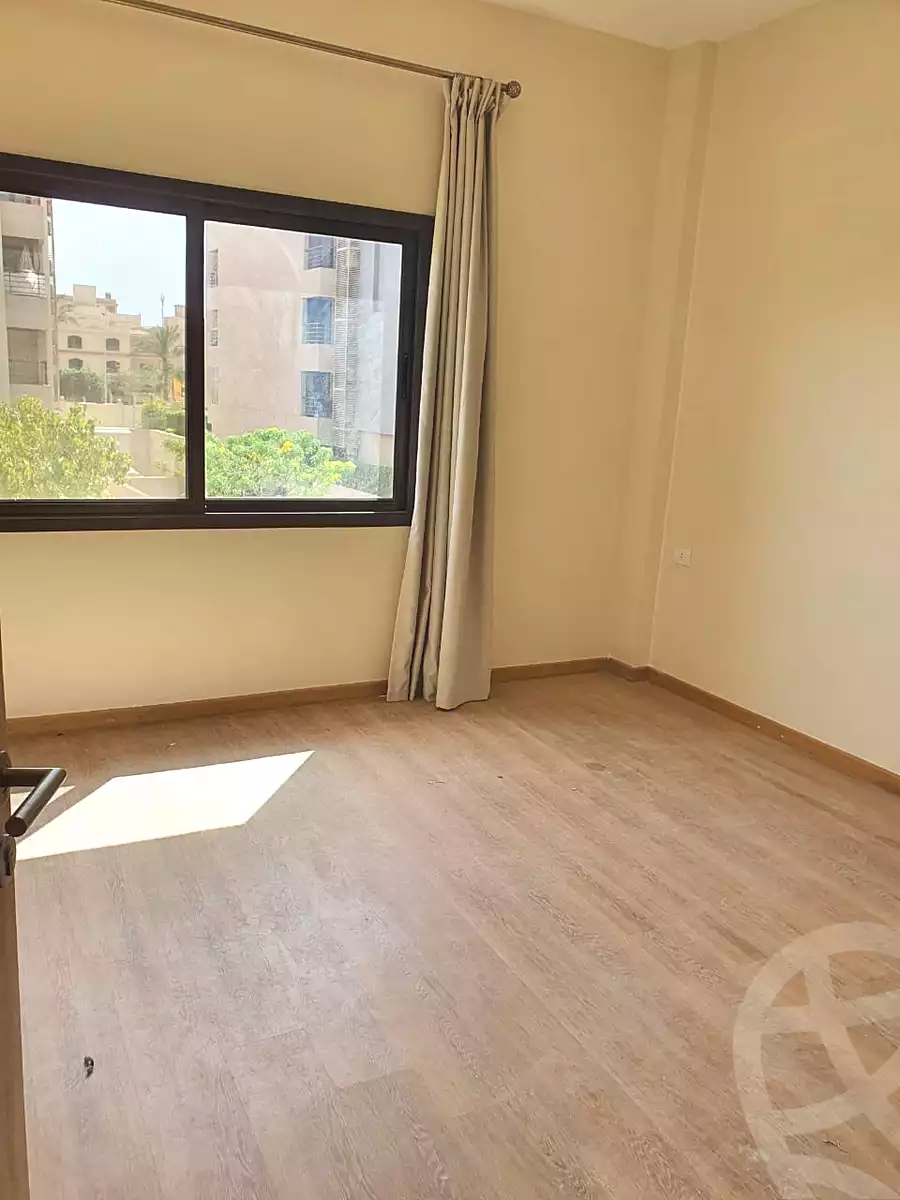 https://aqarmap.com.eg/ar/listing/7043122-for-rent-cairo-new-cairo-compounds-fifth-square