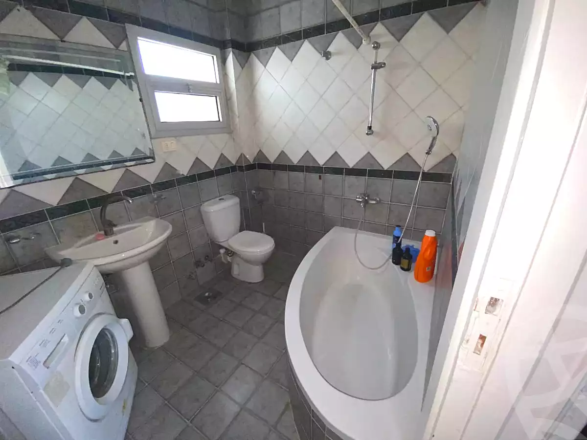 https://aqarmap.com.eg/ar/listing/7043328-for-rent-cairo-new-cairo-lrhb-city-mtdd-lrhb-phase-7