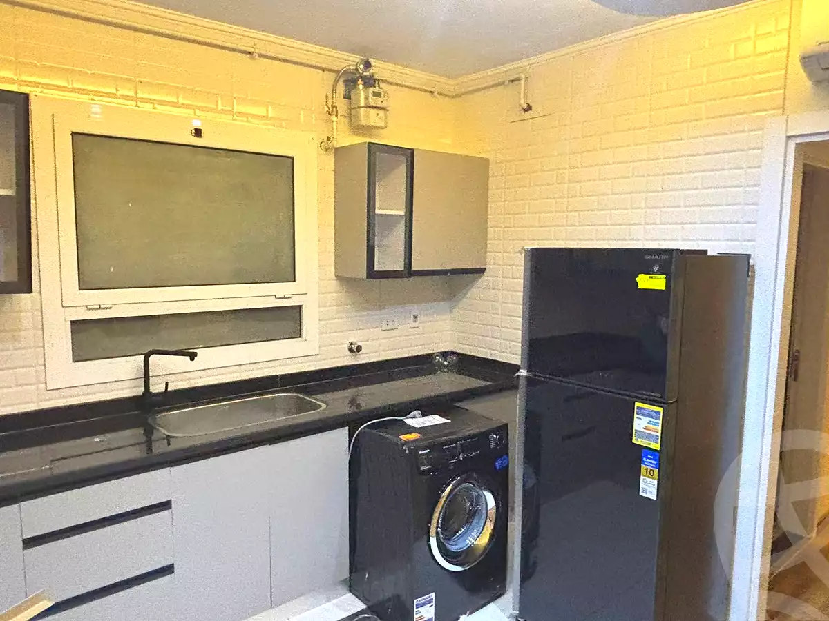 https://aqarmap.com.eg/en/listing/7043535-for-sale-cairo-new-cairo-compounds-hyde-park-centre-ville-hyde-park