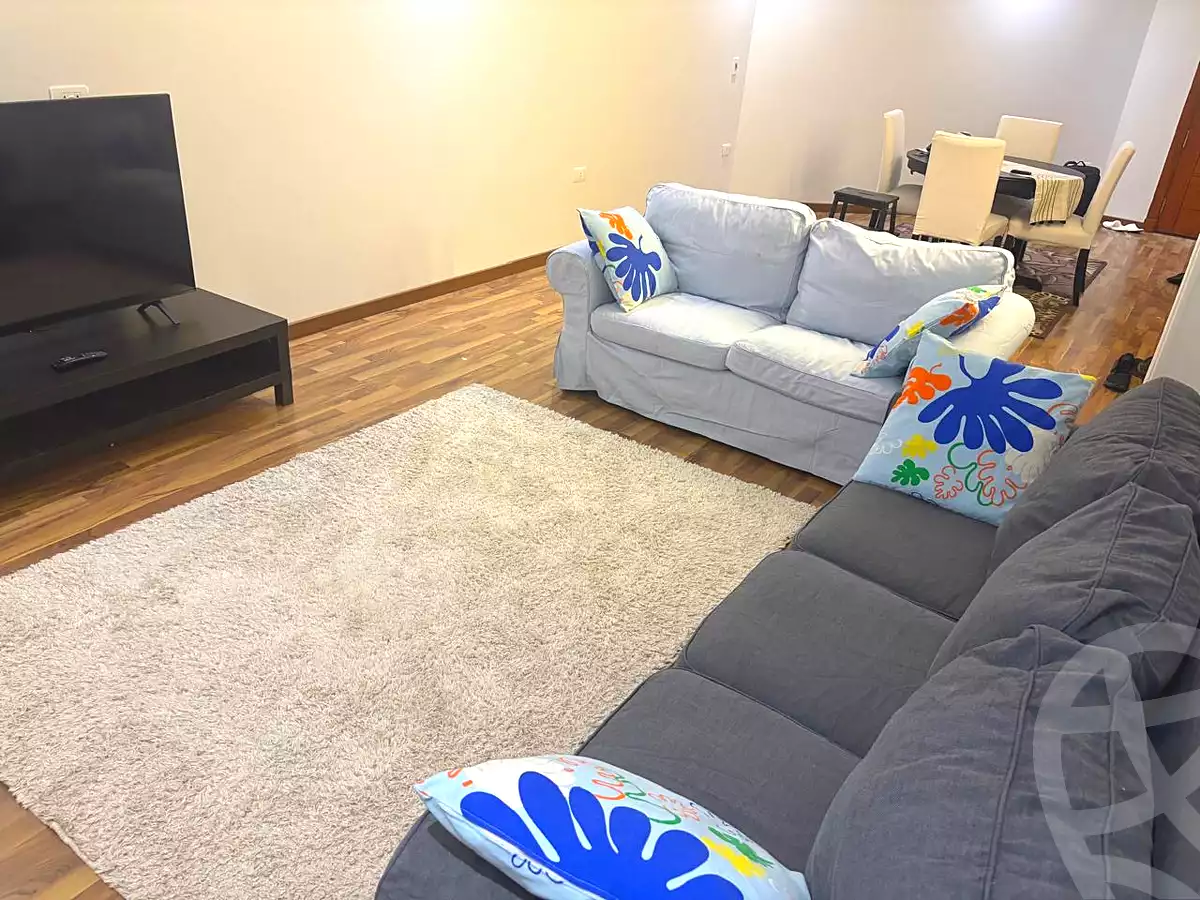 https://aqarmap.com.eg/ar/listing/7043601-for-rent-cairo-new-cairo-compounds-hyde-park-centre-ville-hyde-park