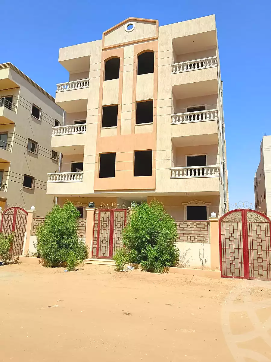 https://aqarmap.com.eg/en/listing/7043878-for-sale-cairo-badr-city-hai-el-ashgar-featured-neighborhood-el-imam-el-bokhary-st