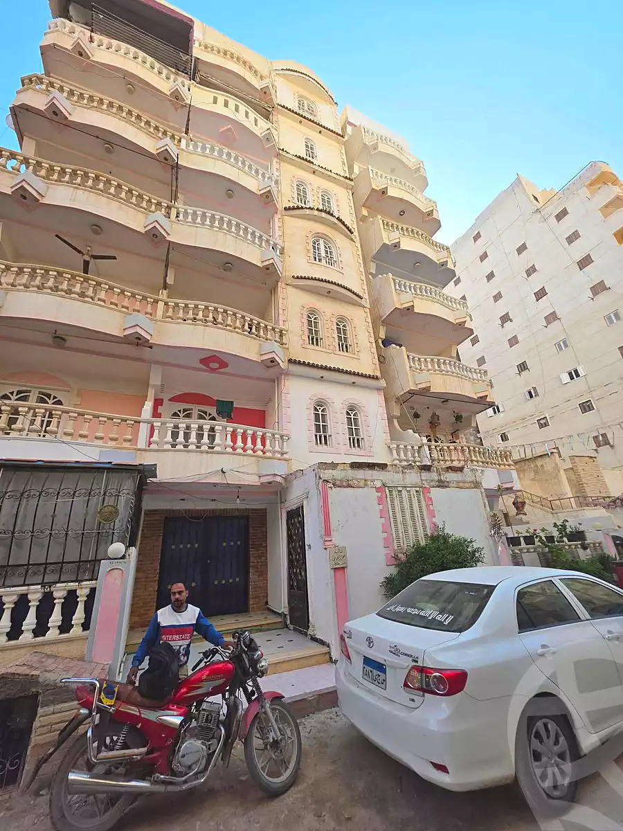 https://aqarmap.com.eg/ar/listing/7044417-for-sale-alexandria-al-agamy-shataa-el-nakheel