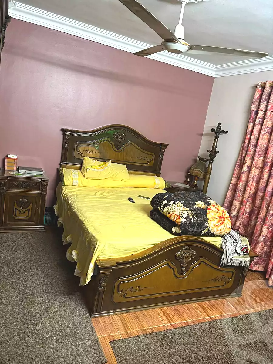 https://aqarmap.com.eg/ar/listing/7044440-for-sale-cairo-helwan-helwan-el-sharkeya-abd-el-rahman-pasha-st