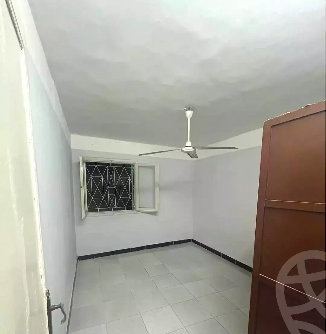 https://aqarmap.com.eg/ar/listing/7044576-for-sale-alexandria-miami-street-57