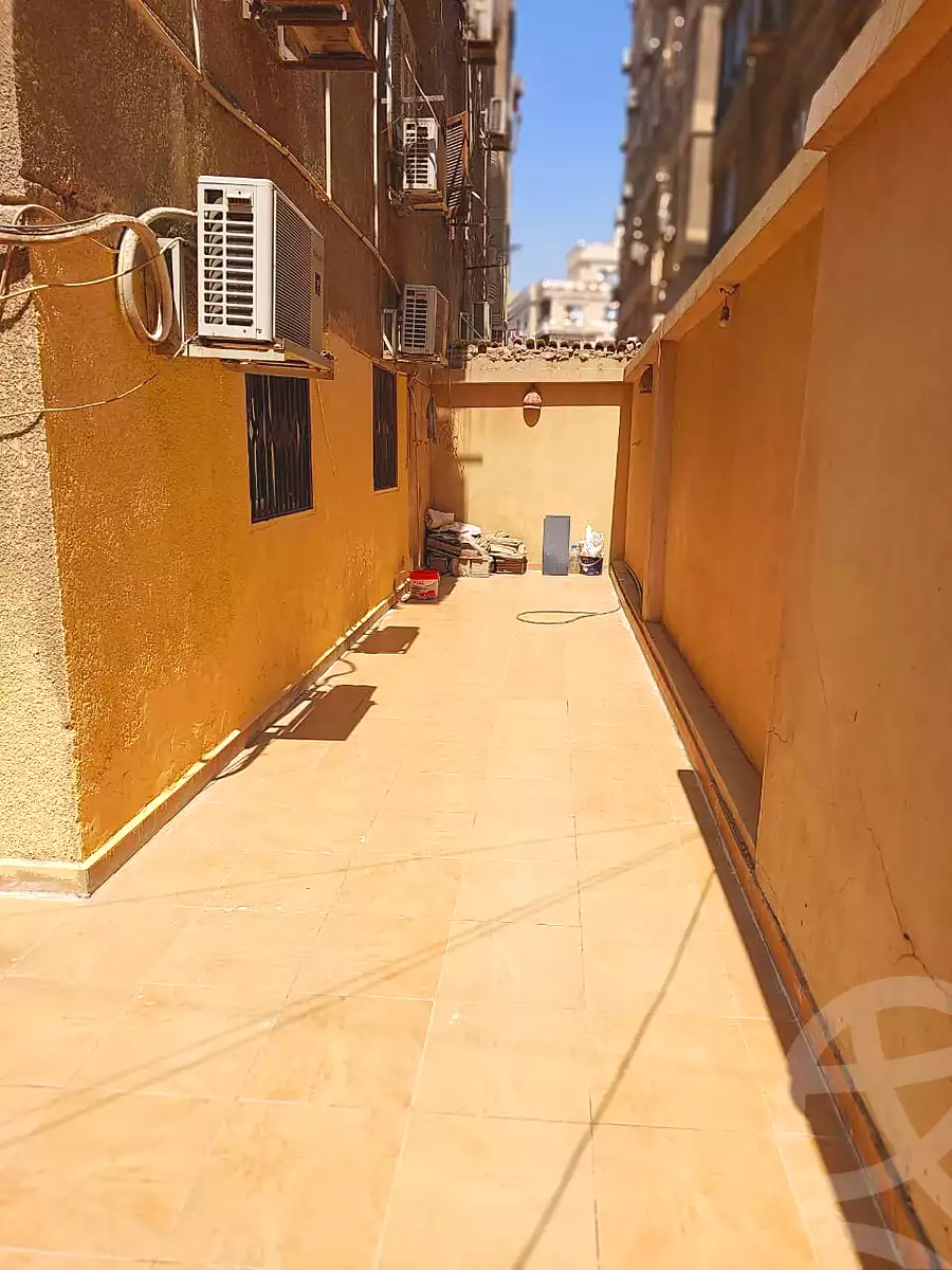 https://aqarmap.com.eg/ar/listing/7044786-for-sale-cairo-mokattam-lhdb-l-ly-shareaa-9