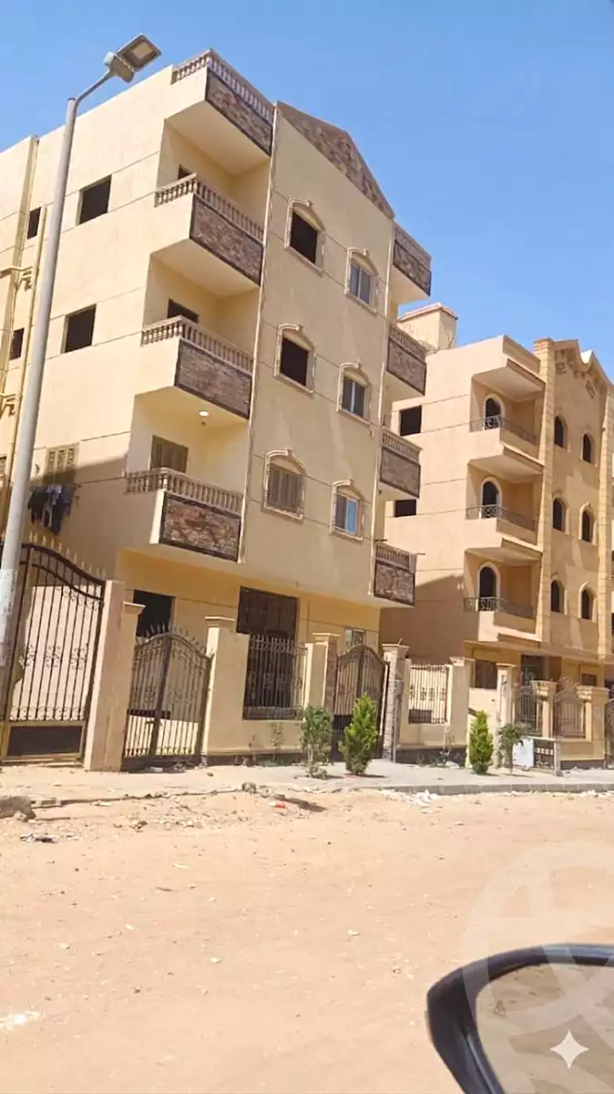 https://aqarmap.com.eg/ar/listing/7045075-for-sale-cairo-badr-city-hai-el-ashgar-featured-neighborhood-bait-el-watan