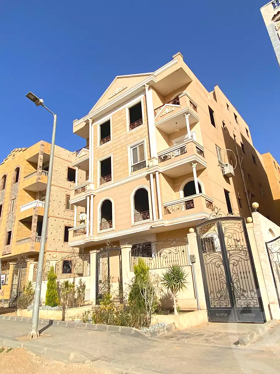 https://aqarmap.com.eg/ar/listing/7045095-for-sale-cairo-badr-city-hai-el-ashgar-featured-neighborhood-bait-el-watan