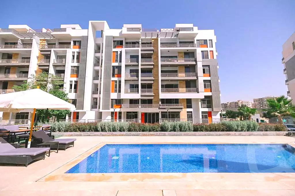 https://aqarmap.com.eg/en/listing/7045070-for-sale-cairo-new-cairo-compounds-dh-ykwn-ryzdns-styl-hwm
