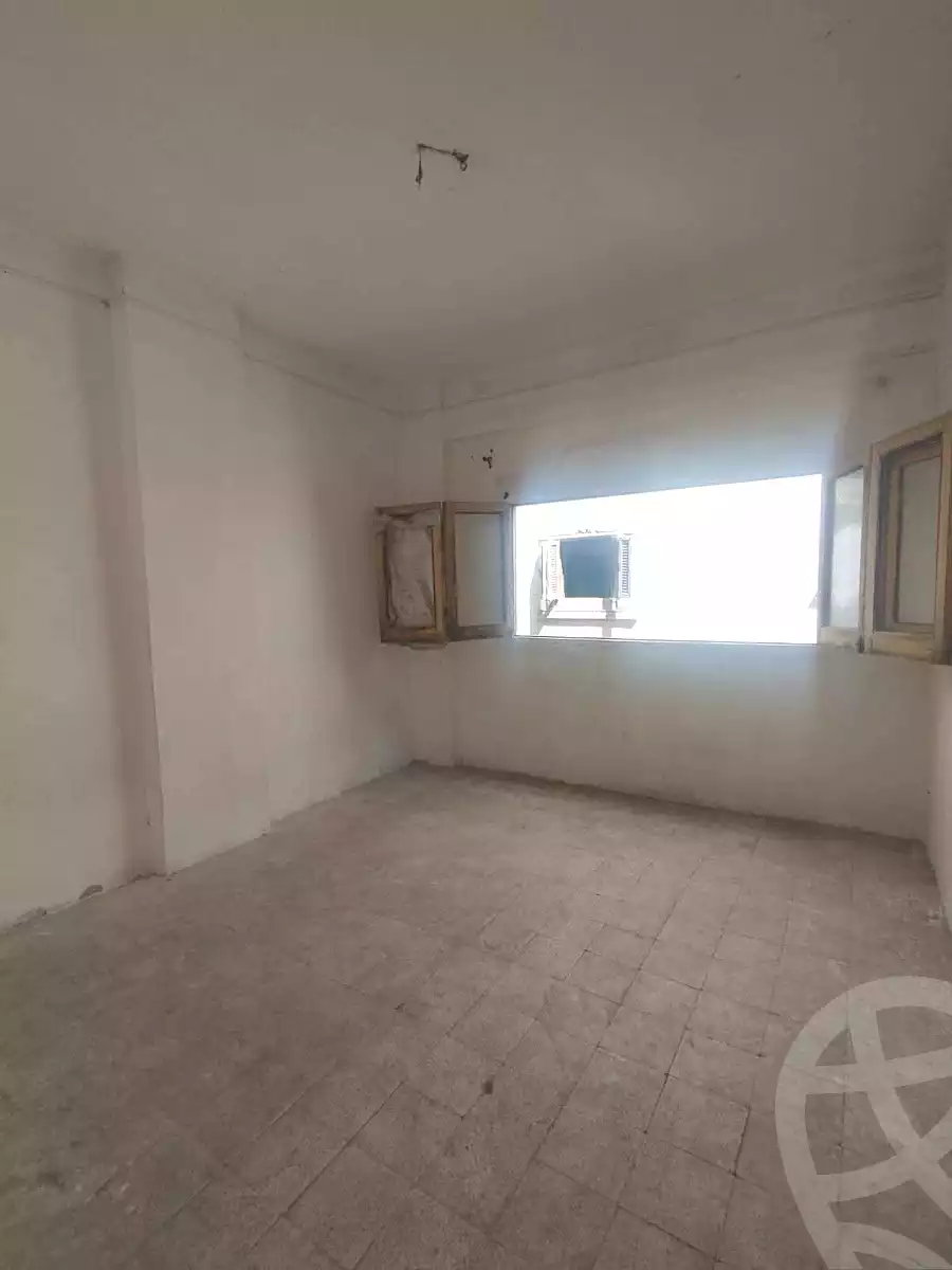 https://aqarmap.com.eg/ar/listing/7045266-for-sale-alexandria-al-agamy-lbytsh-ain-shams-st