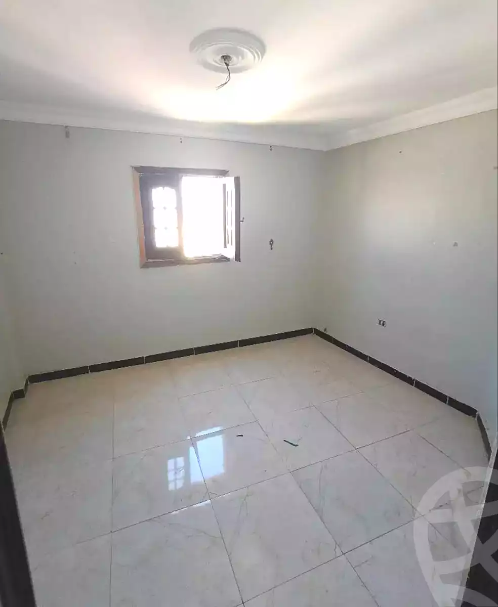 https://aqarmap.com.eg/ar/listing/7045714-for-sale-alexandria-el-asafra-shr-45