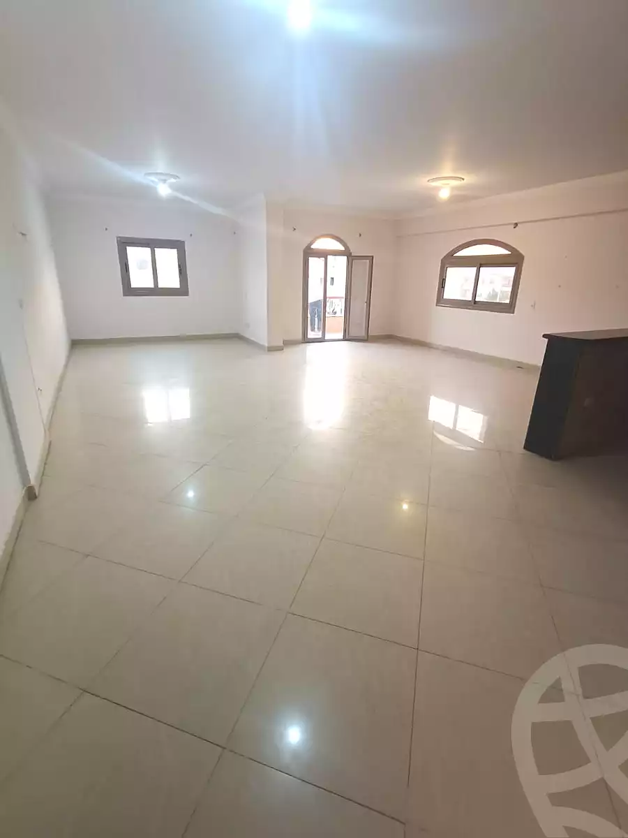 https://aqarmap.com.eg/ar/listing/7045741-for-rent-cairo-new-cairo-ganob-el-akadamiya-south-academy-d-khaled-ibn-el-waleed-st