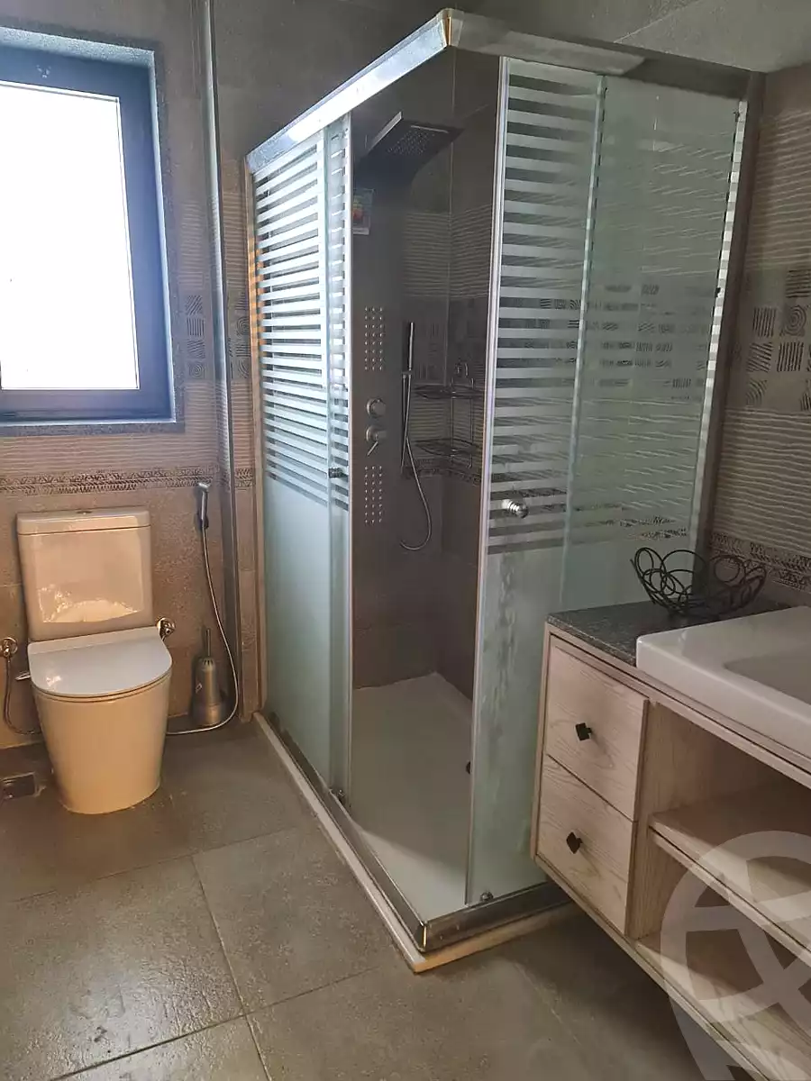 https://aqarmap.com.eg/en/listing/7045766-for-rent-cairo-new-cairo-compounds-lakeview-residence
