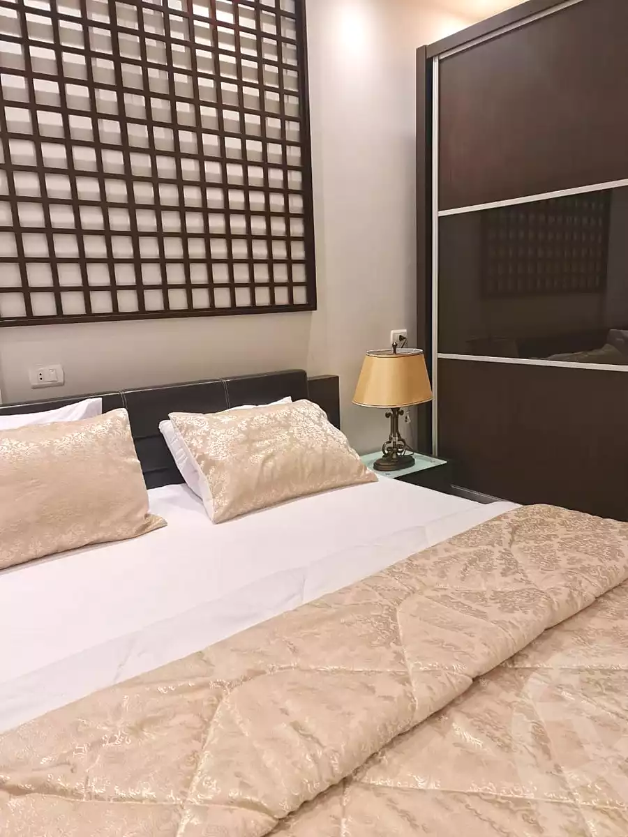 https://aqarmap.com.eg/en/listing/7045766-for-rent-cairo-new-cairo-compounds-lakeview-residence