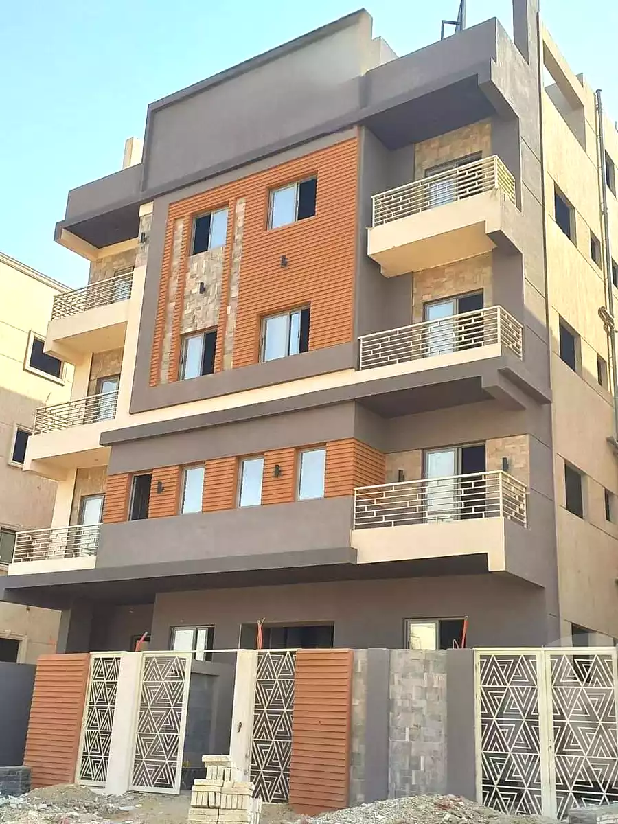 https://aqarmap.com.eg/ar/listing/7045749-for-sale-cairo-new-cairo-bait-el-watan-south-suez-road-el-hay-el-takmely