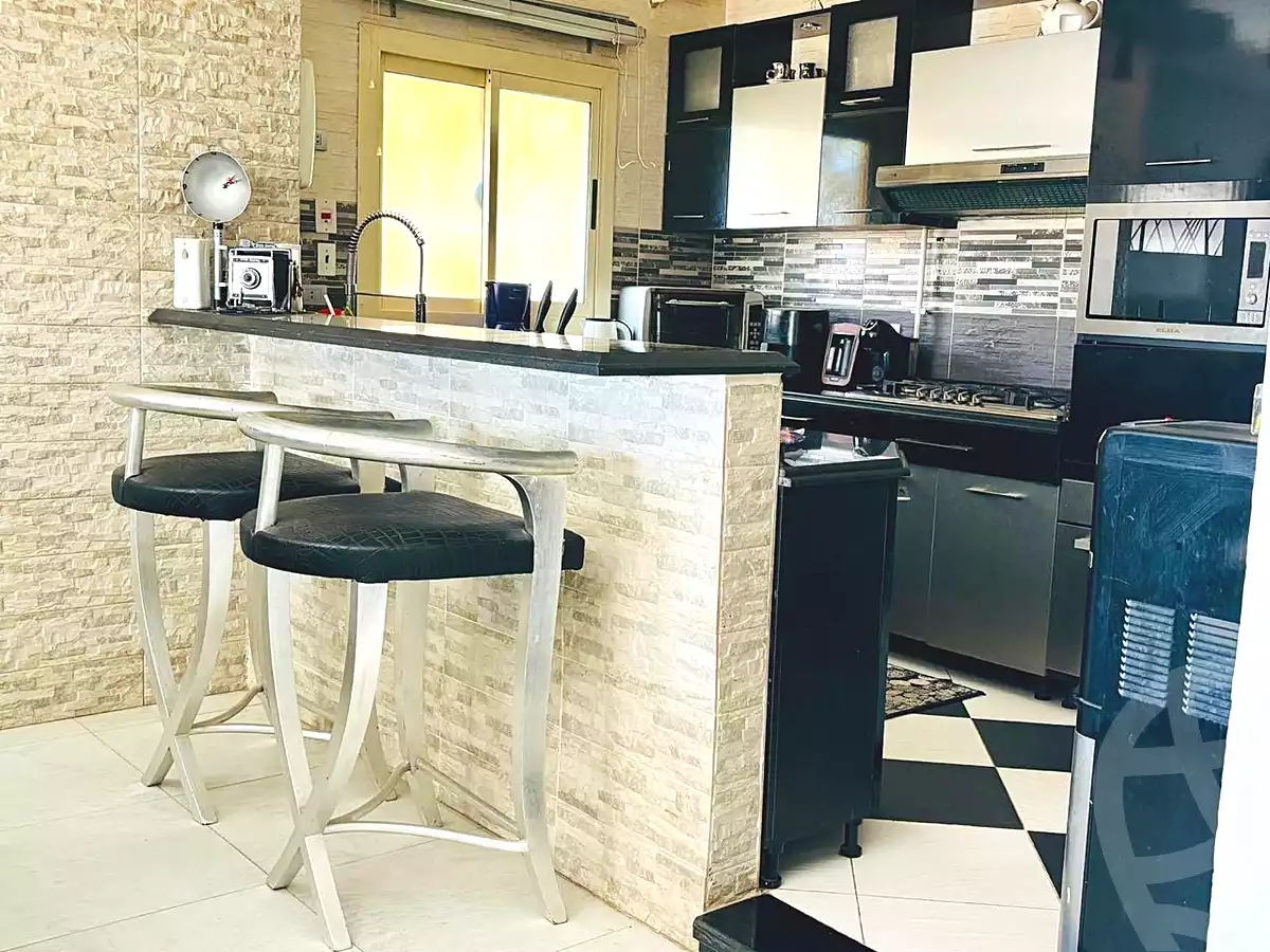 https://aqarmap.com.eg/ar/listing/7045928-for-sale-cairo-el-sheikh-zayed-city-el-hay-elasher-street-100