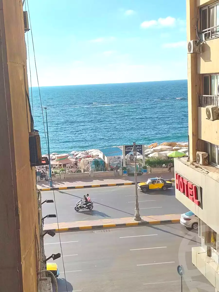 https://aqarmap.com.eg/ar/listing/7045948-for-sale-alexandria-el-asafra-l-sfr-bhry-el-geish-rd