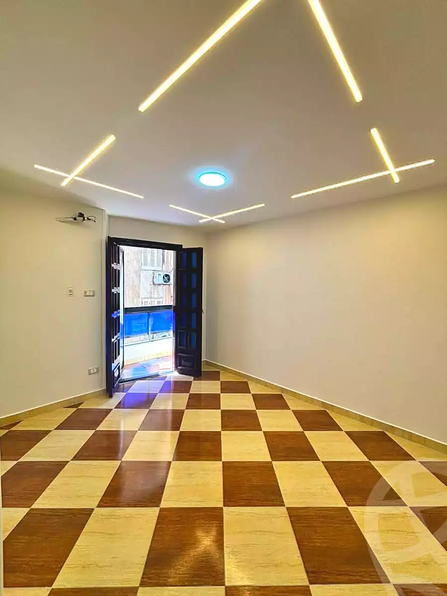 https://aqarmap.com.eg/ar/listing/7046299-for-sale-alexandria-el-asafra-shr-45