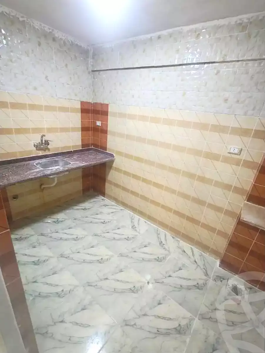 https://aqarmap.com.eg/ar/listing/7046407-for-sale-alexandria-al-agamy-el-hanouvel-el-shaheed-ahmed-hamdy-st
