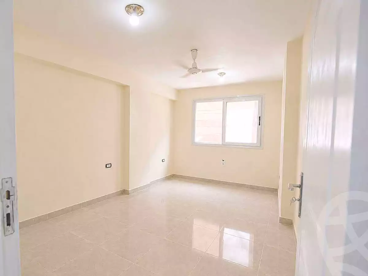 https://aqarmap.com.eg/ar/listing/7046773-for-sale-cairo-ain-shams-ain-shams-el-sharkia