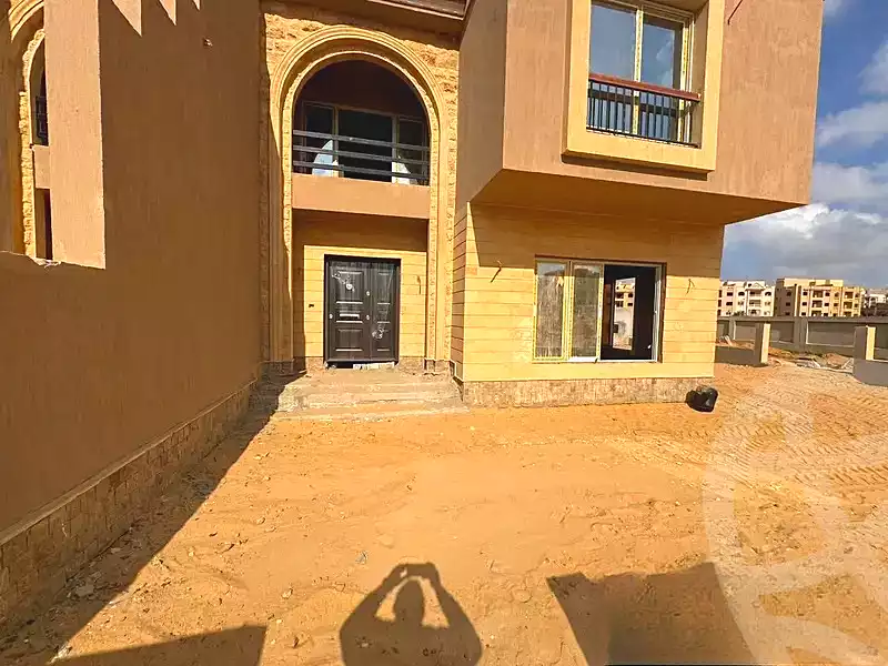 https://aqarmap.com.eg/ar/listing/7047202-for-sale-cairo-el-shorouk-compounds-maadi-view