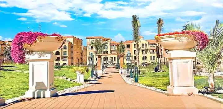 https://aqarmap.com.eg/ar/listing/7047216-for-sale-cairo-el-shorouk-compounds-maadi-view
