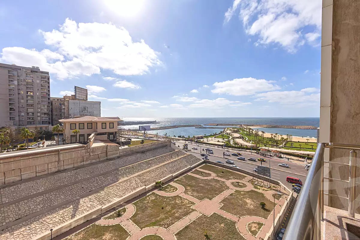 https://aqarmap.com.eg/ar/listing/7047344-for-sale-alexandria-san-stefano-abd-el-salam-aref-st