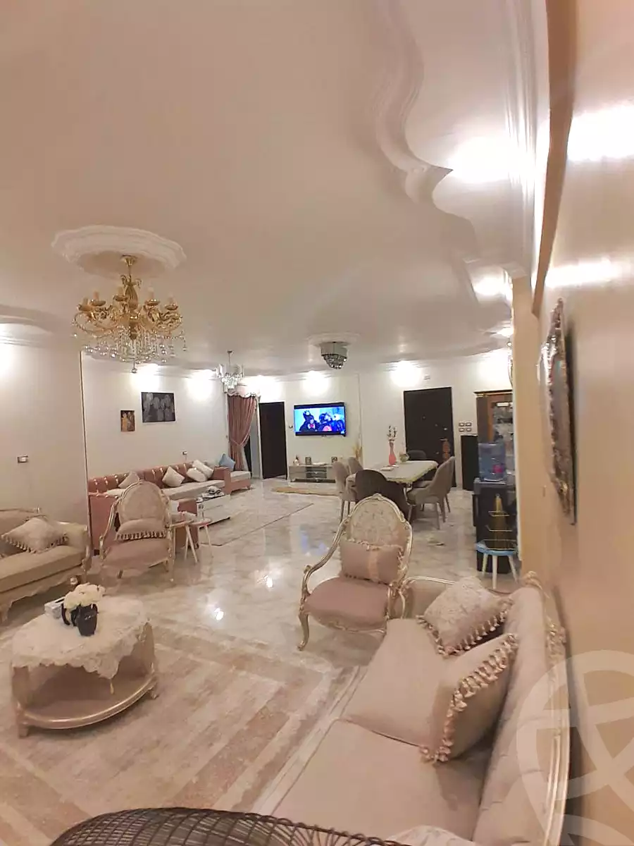 https://aqarmap.com.eg/ar/listing/7047555-for-sale-sharqia-zagazig-zagazig-city-ghasham-rd