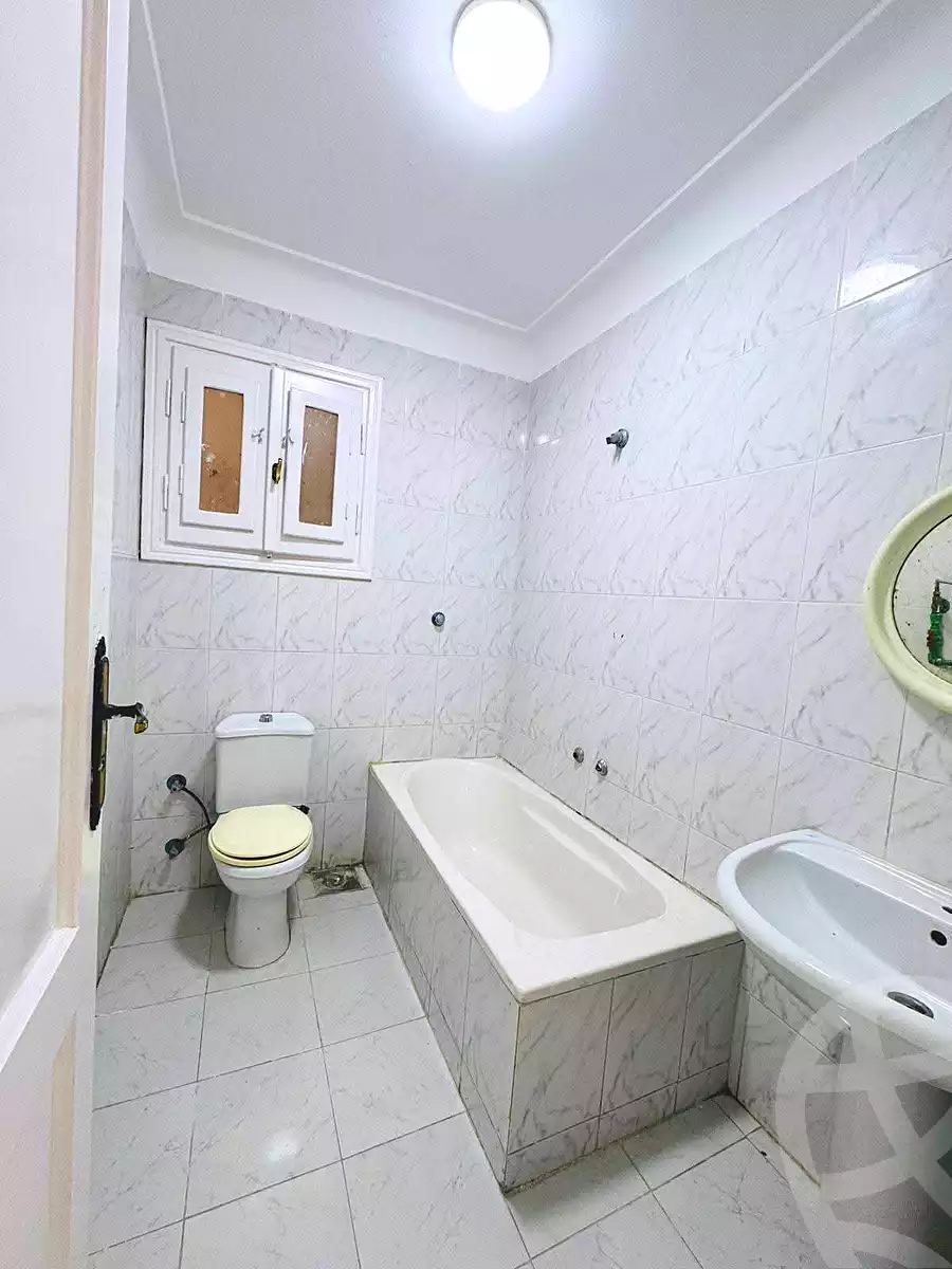 https://aqarmap.com.eg/ar/listing/7047630-for-sale-alexandria-al-agamy-shataa-el-nakheel