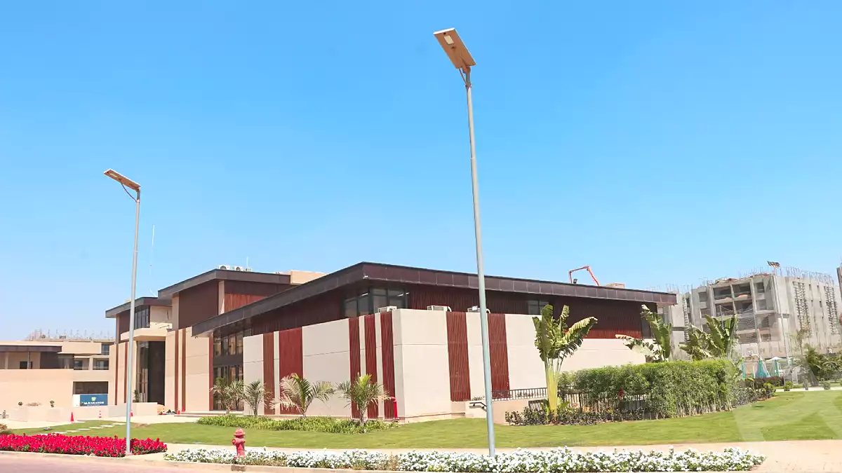https://aqarmap.com.eg/ar/listing/7047729-for-sale-cairo-new-cairo-compounds-fifth-square