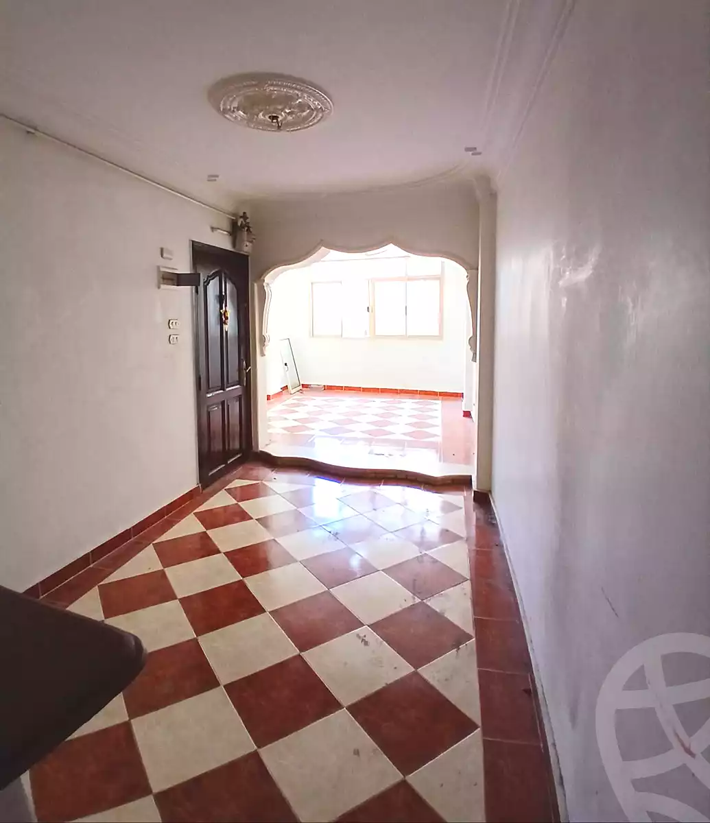 https://aqarmap.com.eg/ar/listing/7047846-for-sale-alexandria-lsywf-el-falki