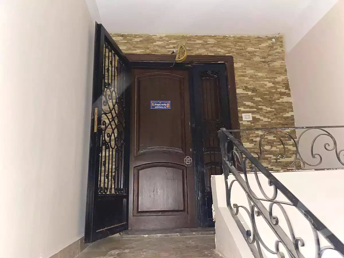 https://aqarmap.com.eg/ar/listing/7047847-for-rent-cairo-new-cairo-el-ahyaa-fourth-neighborhood-street-1