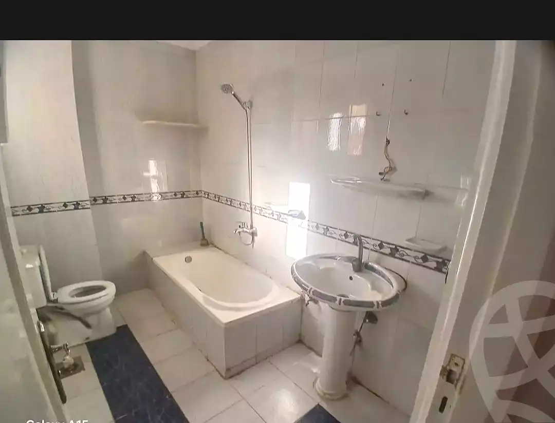 https://aqarmap.com.eg/ar/listing/7047964-for-sale-alexandria-lsywf-el-seyouf-qebly